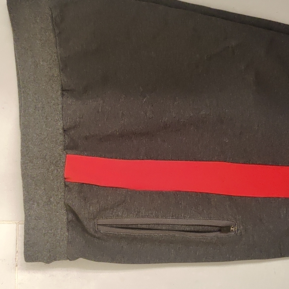 Joggers - Picture 2 of 3